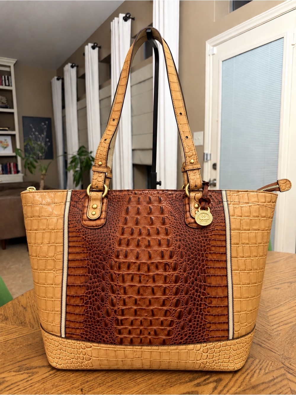 EUC Brahmin Y2K Large Misha Carryall Tote Pecan/Sand Tri-color Croc Embossed Bag
